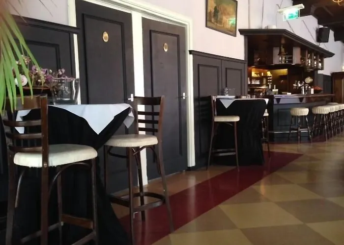 酒店 Bij Verhoeven 泽文伯根