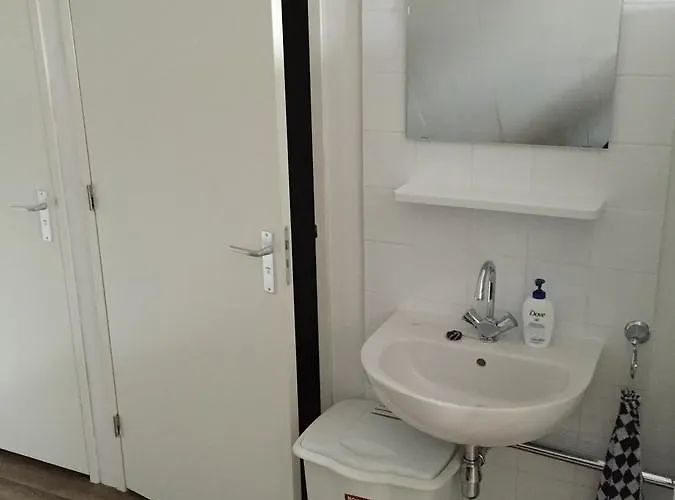 Otel Bij Verhoeven Zevenbergen